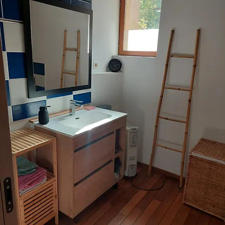 Maison Au Calme Avec Jardin Exotique Pour 7 Personnes