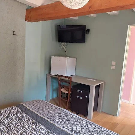 Pensjonat Maison Au Calme Avec Jardin Exotique Pour 7 Personnes 3*