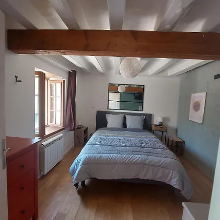 Maison Au Calme Avec Jardin Exotique Pour 7 Personnes Guest house Thorigne-sur-Due
